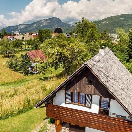 Apartma Petra Ravnik - Wanderer's Hut * Bohinj